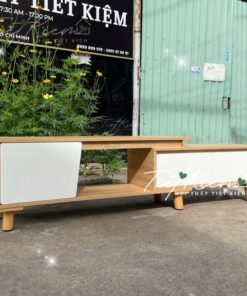 Kệ Tivi Gỗ Dẻ Gai 160cm