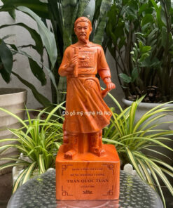 Tượng Danh Nhân Trần Hưng Đạo